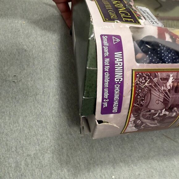 Miracle on 34th Street Kris Kringle & the Little Girl Fully Poseable Figures - Picture 2 of 8